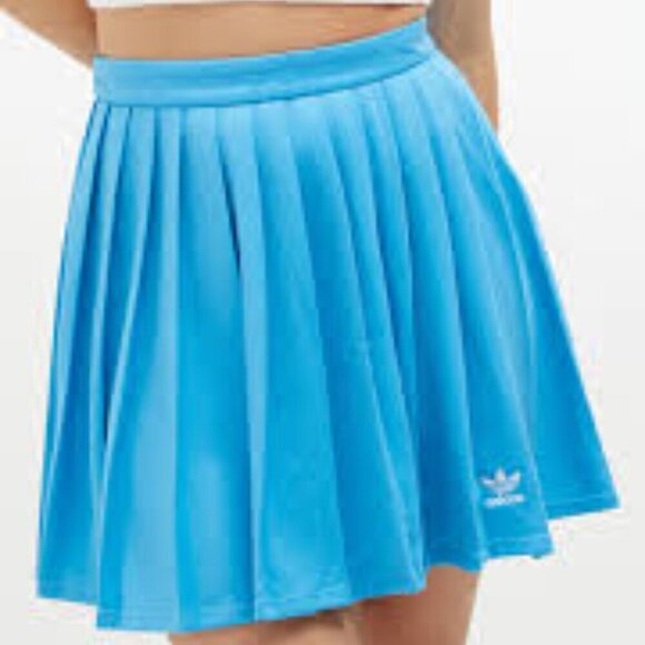 adidas Pants - Womens Size Medium Adidas Blue Pleated Skort Vintage Victory Skort